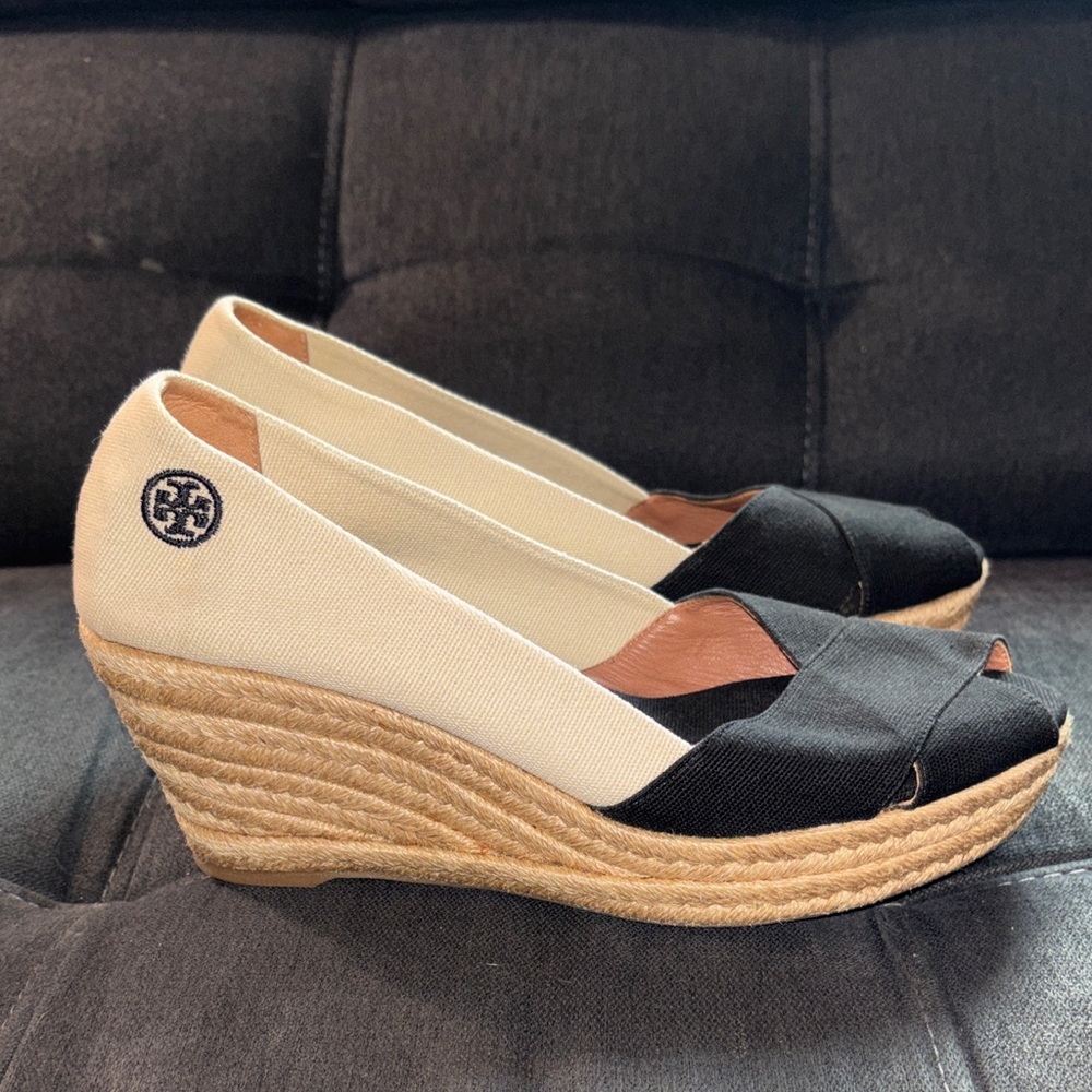 Tory Burch Black & Cream Canvas Espadrille Wedges. Size 11 B